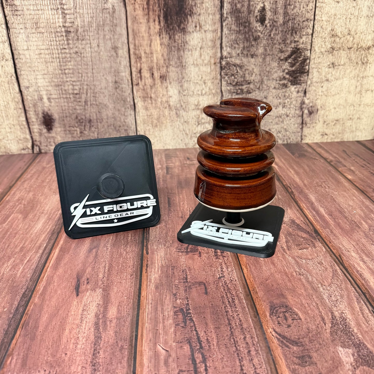 Insulator Stand